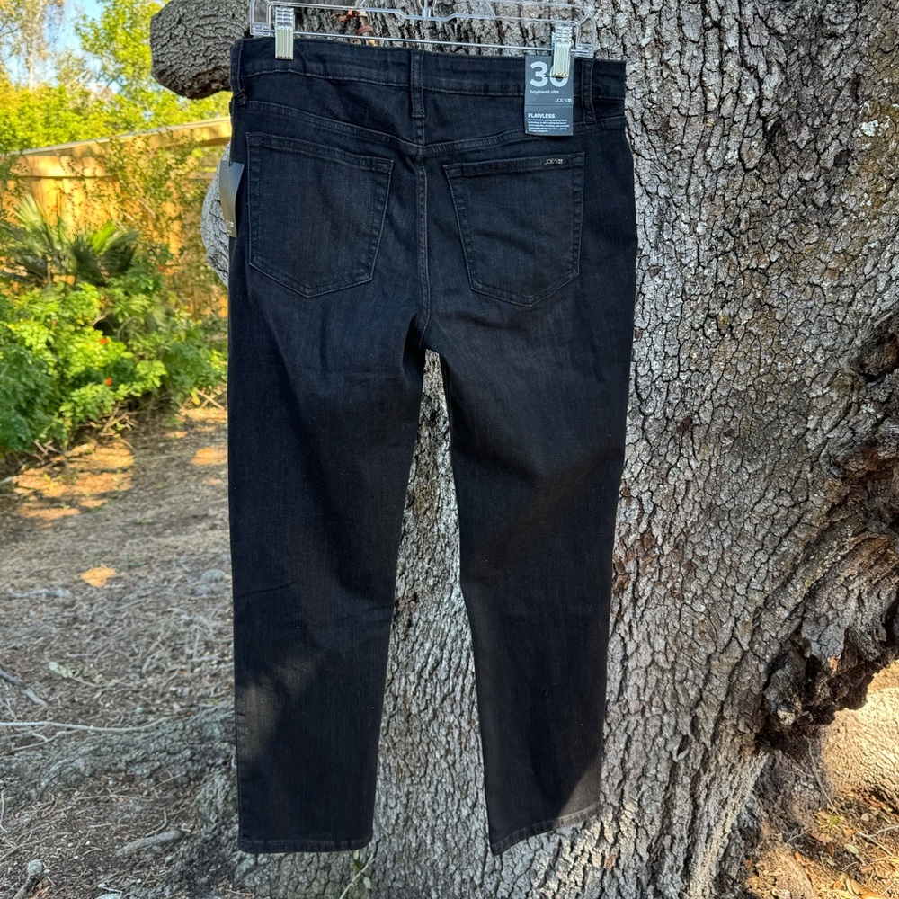 NWT Joe’s Jeans Black Flawless boyfriend slim jeans.Size 30
